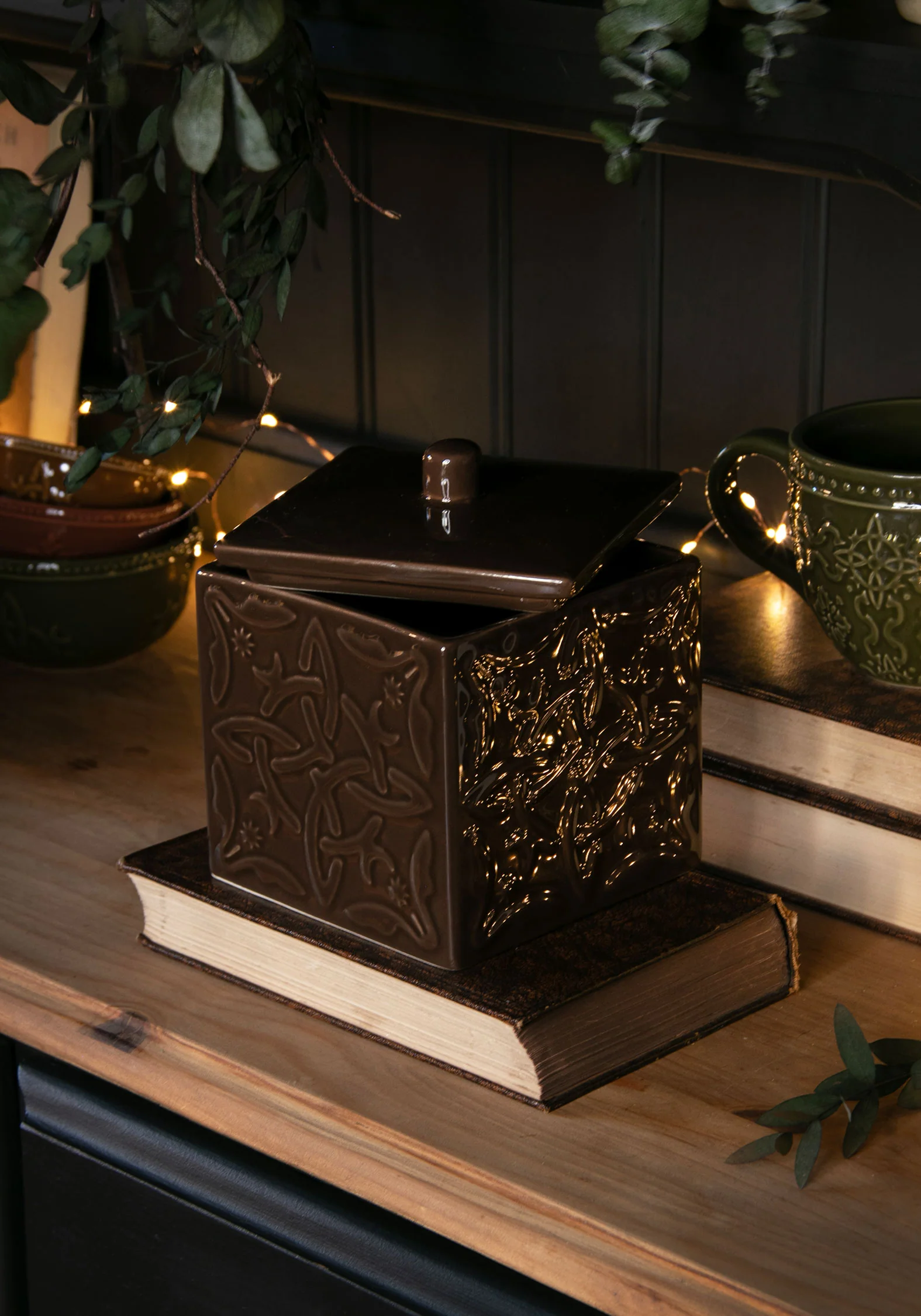 Ashwyn Witches Tile Trinket Pot - Image 2