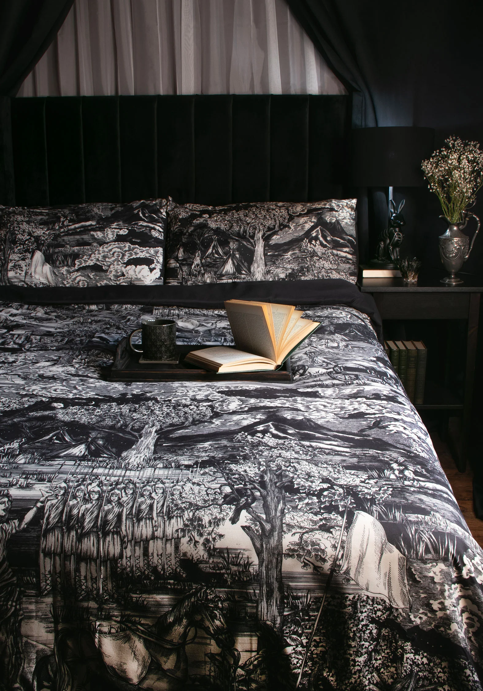 Boudicca Bedding Set (US King)