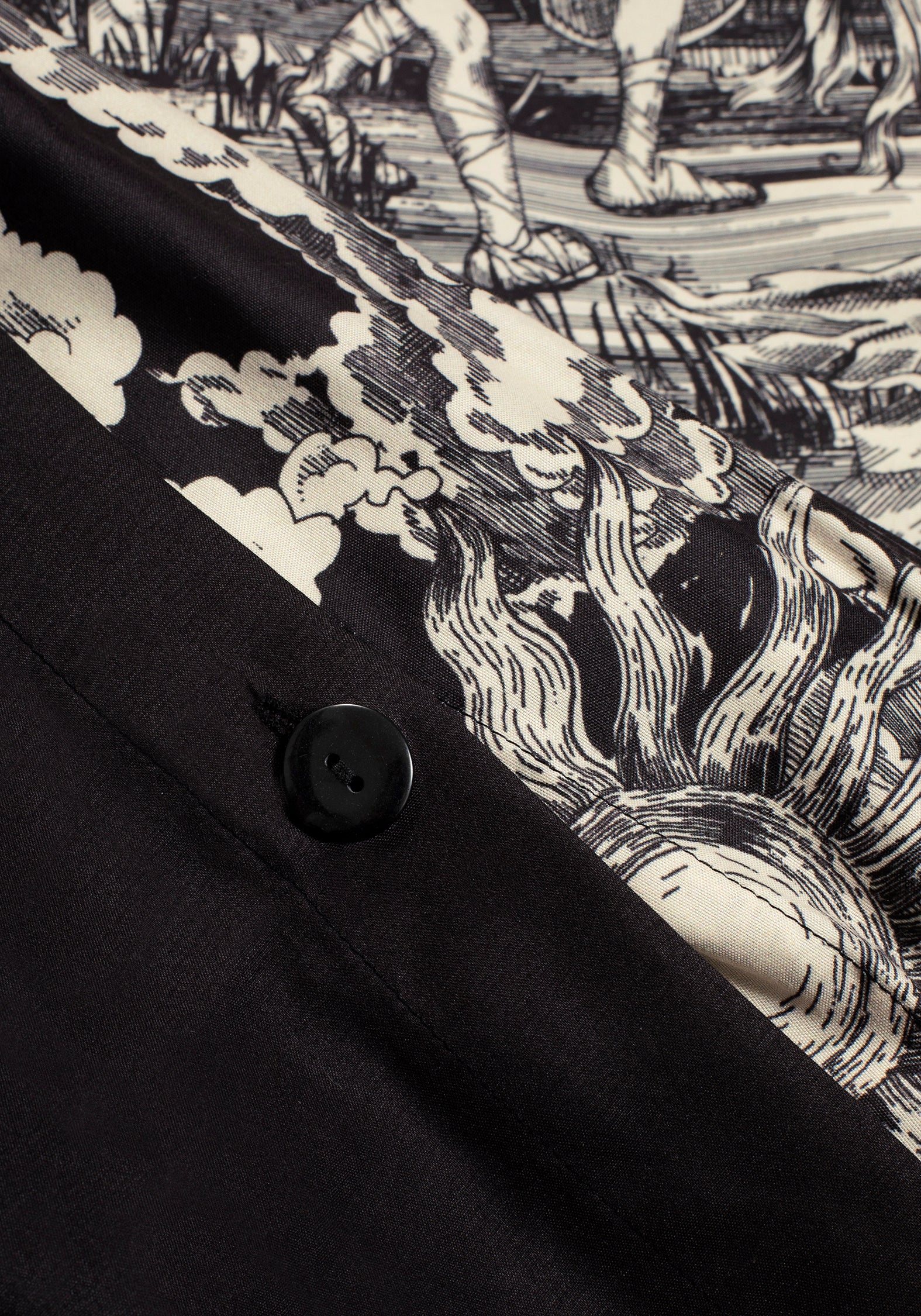 Boudicca Bedding Set (US Queen) - Image 7