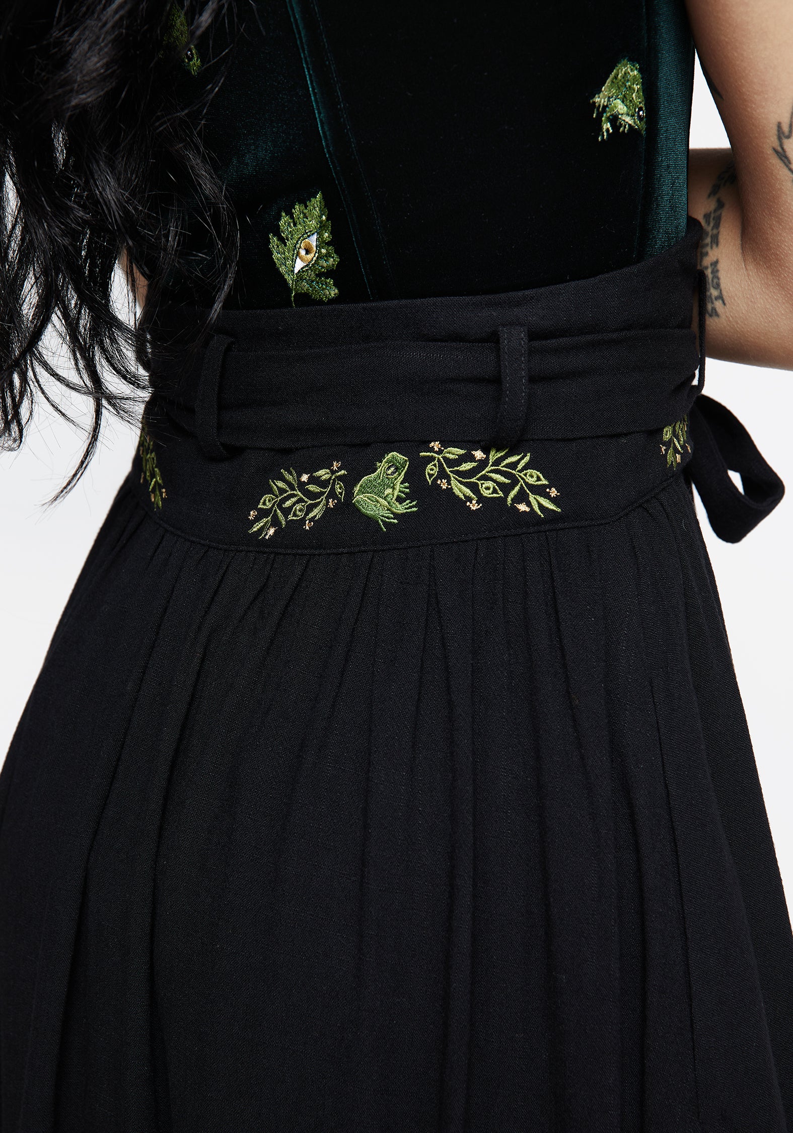 Swamplife Frog Embroidered Linen Blend High Waist Midaxi Skirt - Image 6