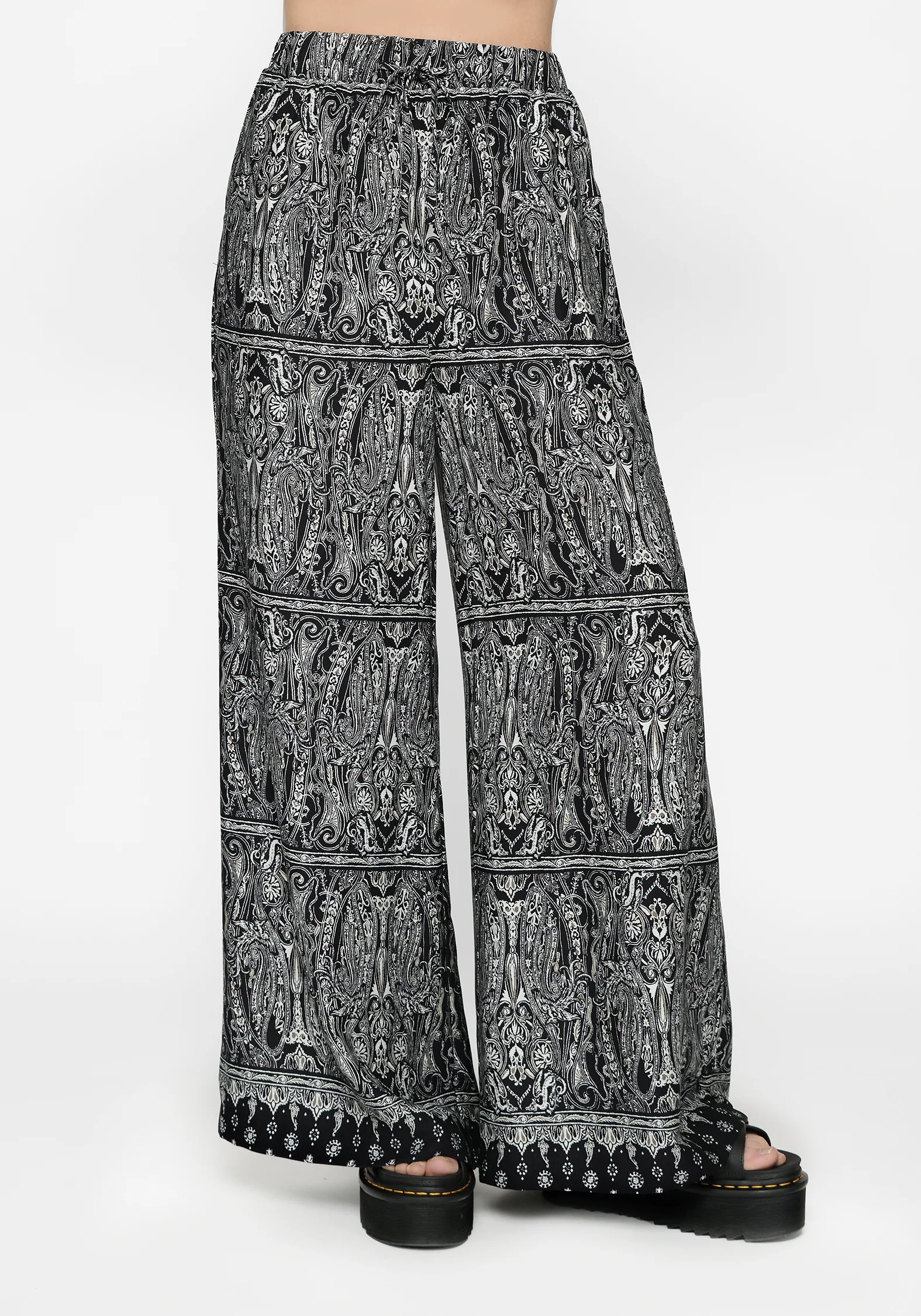 Zelira Paisley Print Palazzo Pant